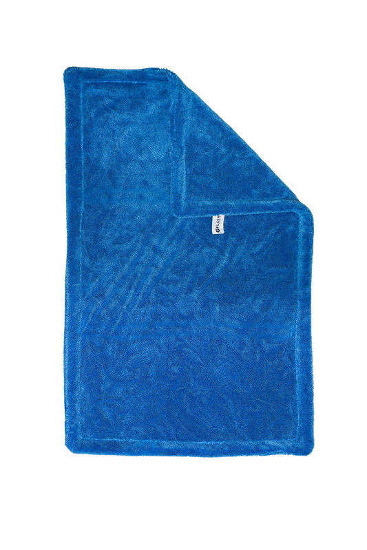 THE GIANT FLASH TOWEL